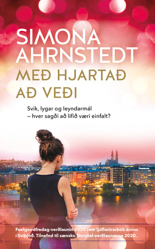 Með hjartað að veði <br><small><i> Simona Ahrnstedt</i></small></p>